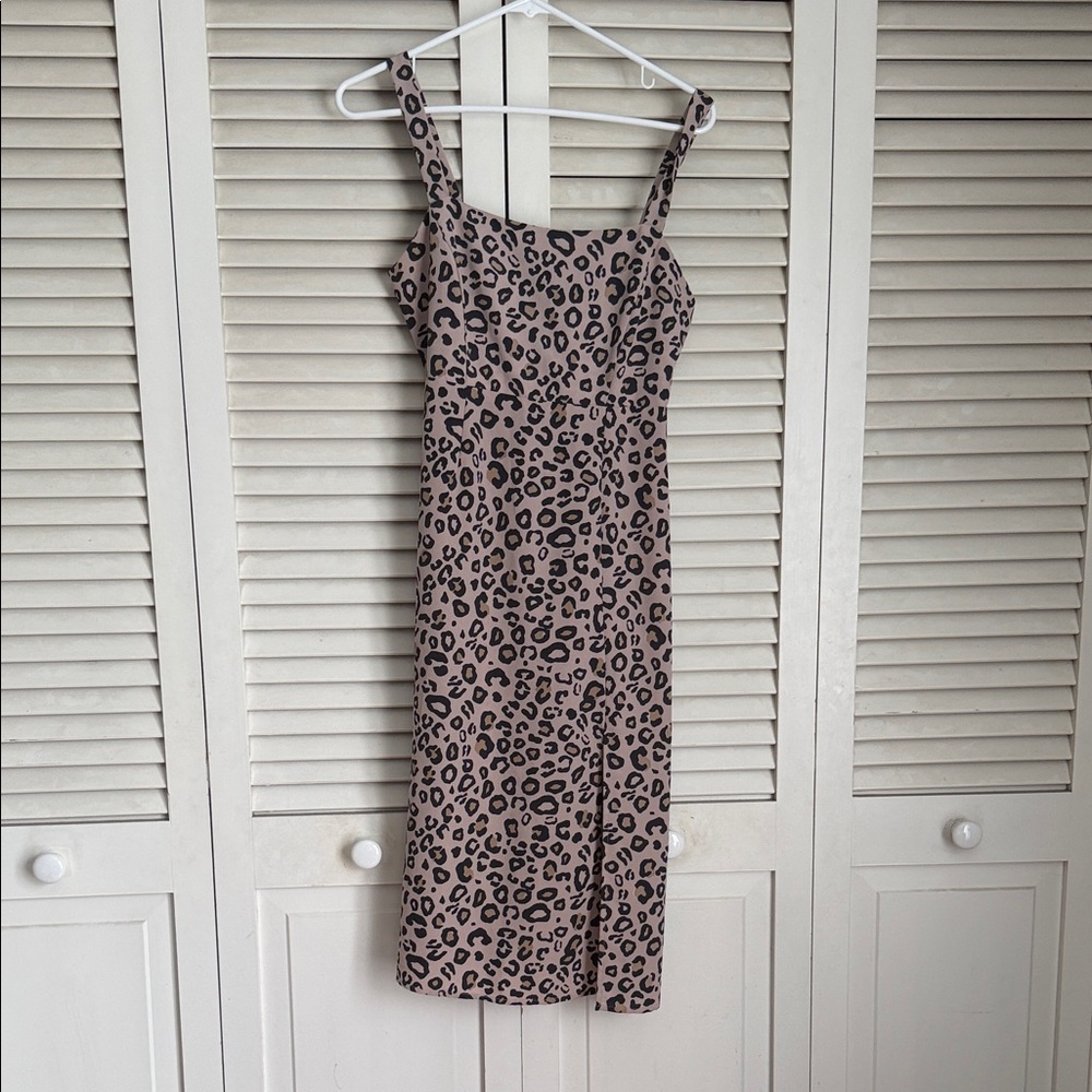 Sanctuary Women’s Fit and Flare Below the Knee Dress Beige Fitted Smocked